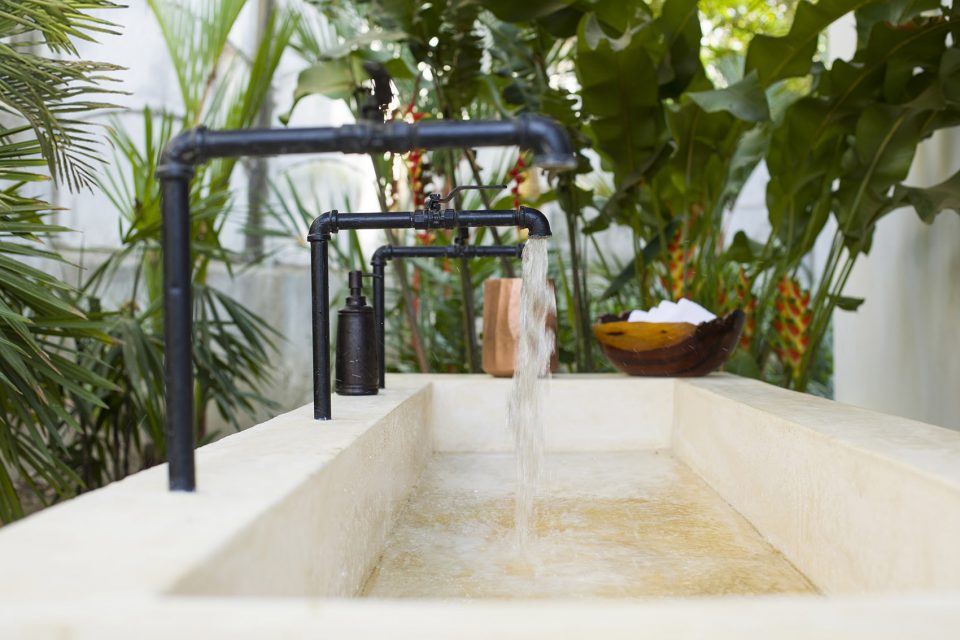 Studio Saxe 22Nalu HighRes 191