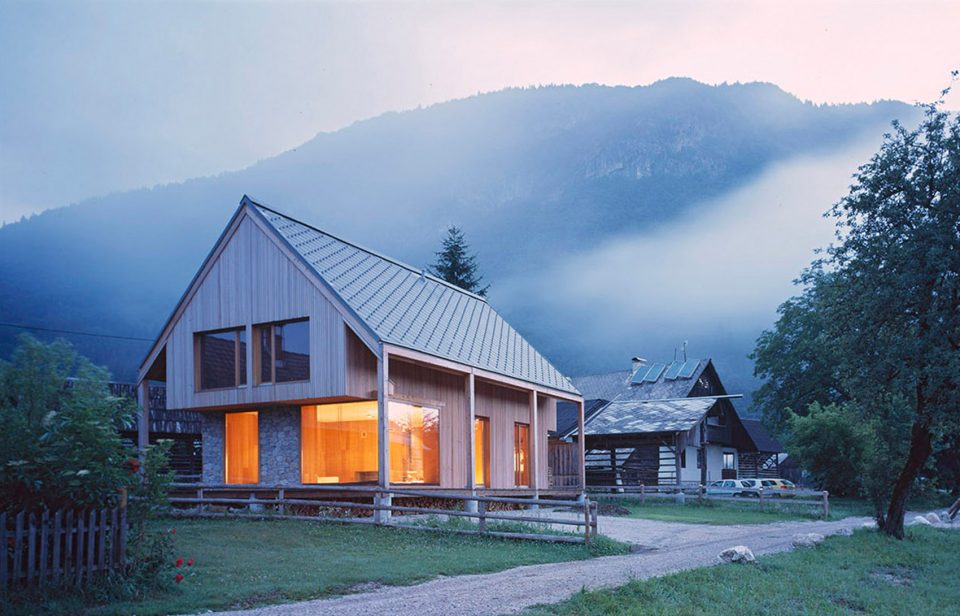 山中小屋，博希尼 / OFIS Architects