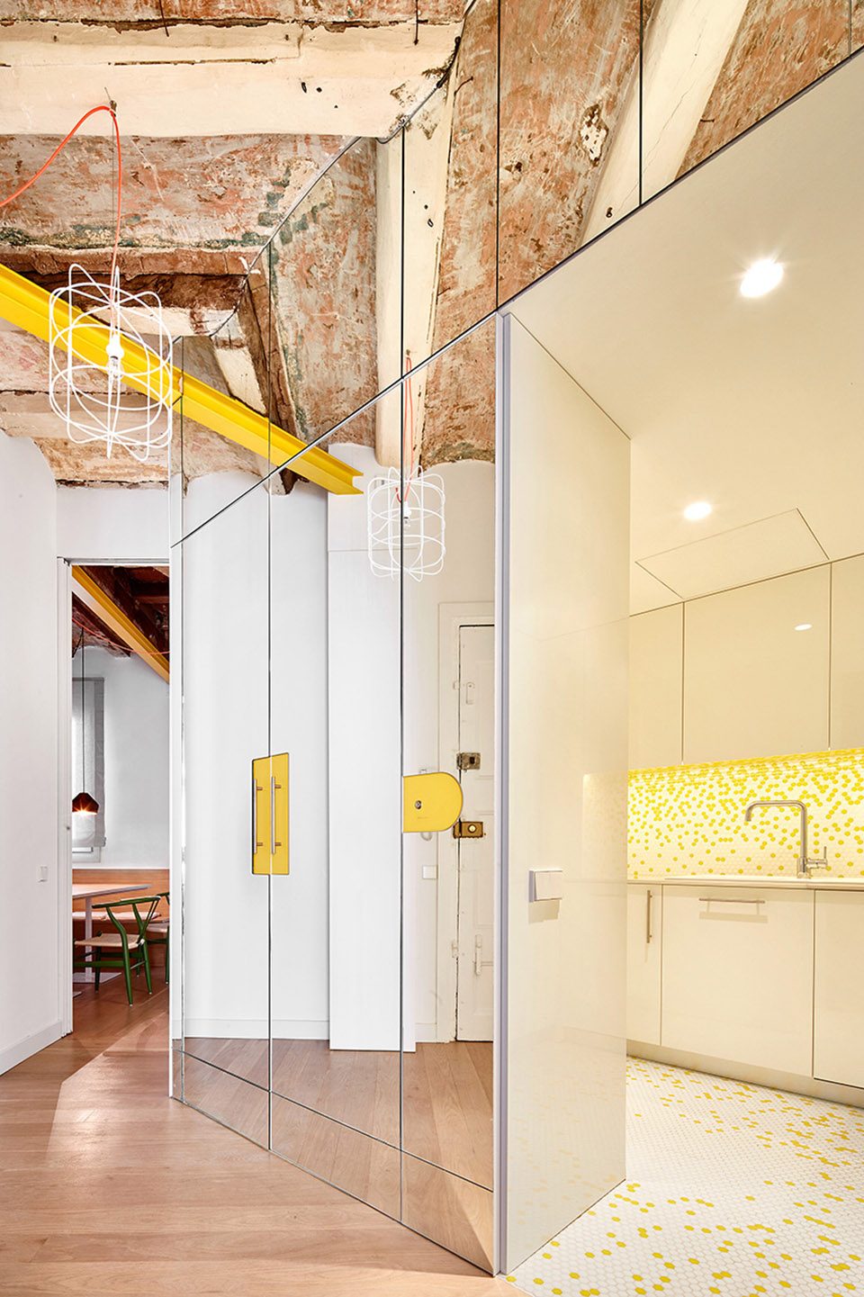 Piso Parlament19 By Miel Arquitectos