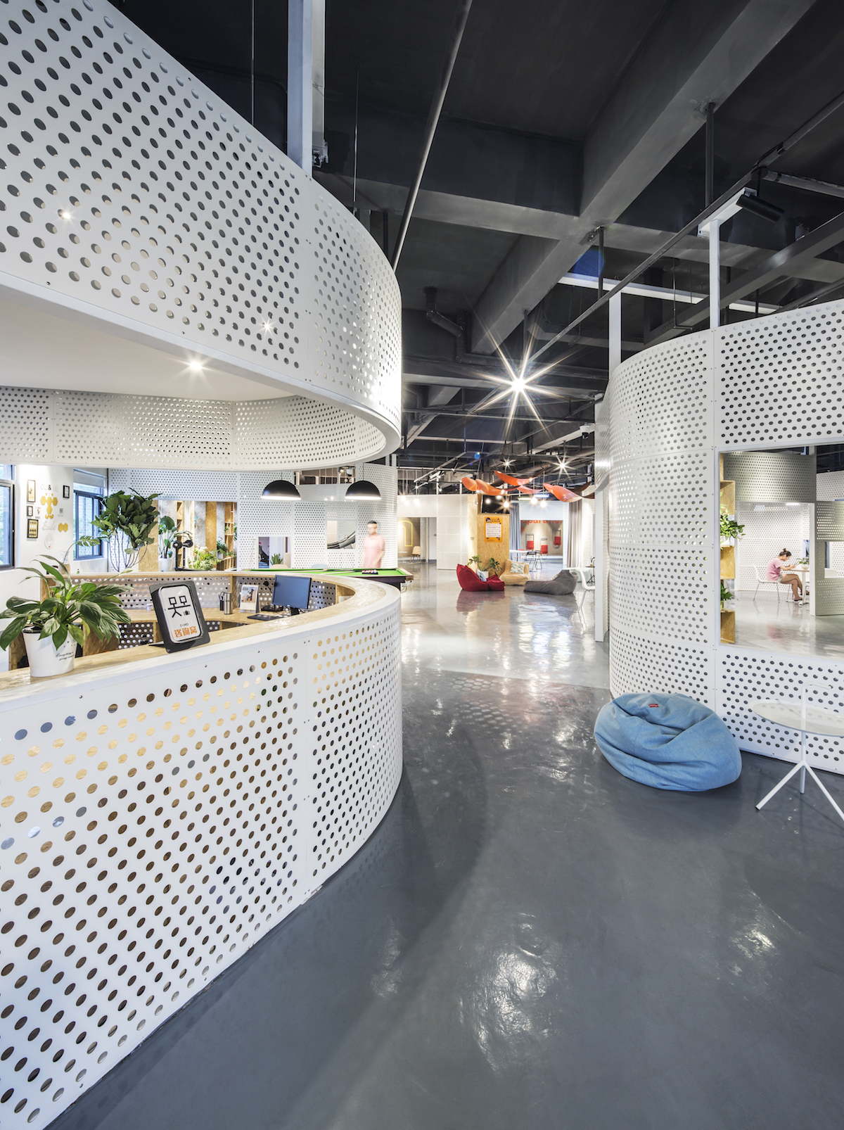 Public Area of Port Apartment in Fuzhou By MAT Office 谷德设计网