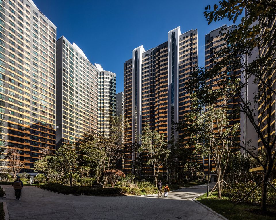 Daegu Wolbae IPARK by UNStudio