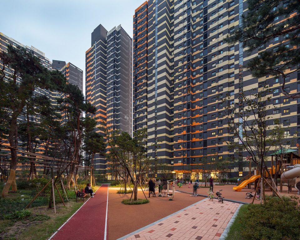 Daegu Wolbae IPARK by UNStudio