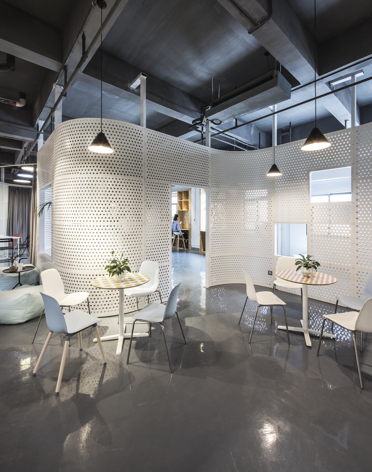 Public Area of Port Apartment in Fuzhou By MAT Office 谷德设计网