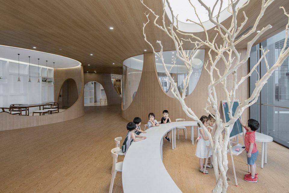 Poly WeDo Art Education Damei Branch by Arch Studio
