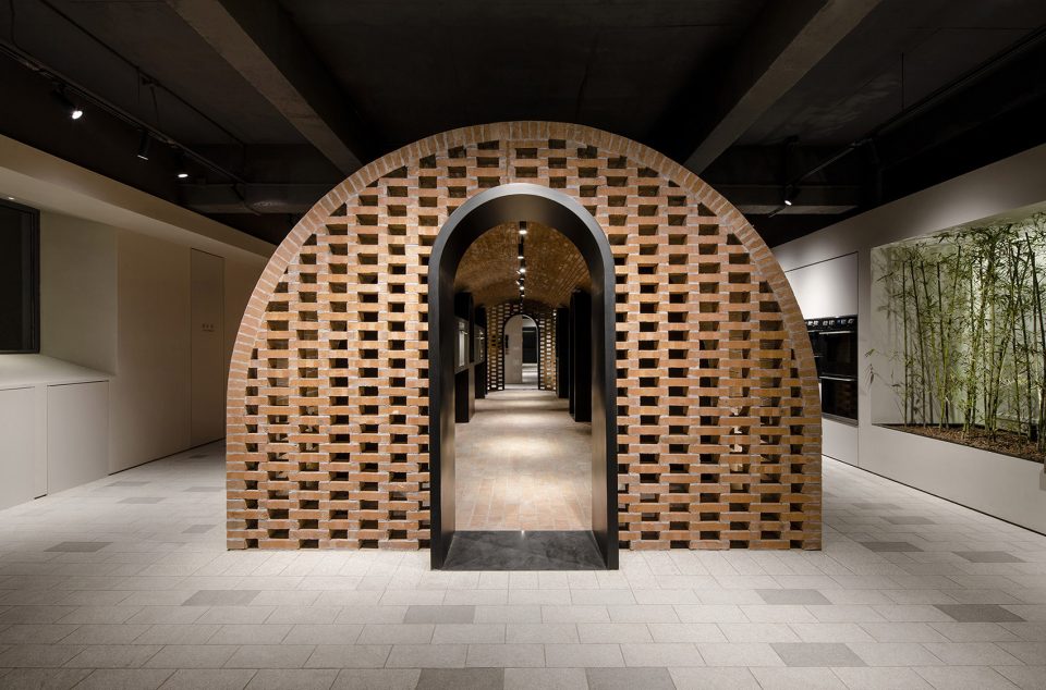 The Culinary Village Arda Showroom By LUKSTUDIO