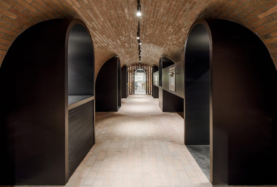 The Culinary Village Arda Showroom By LUKSTUDIO