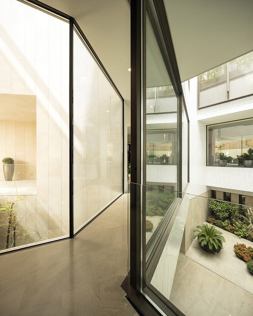 Three Gardens House By AGi architects