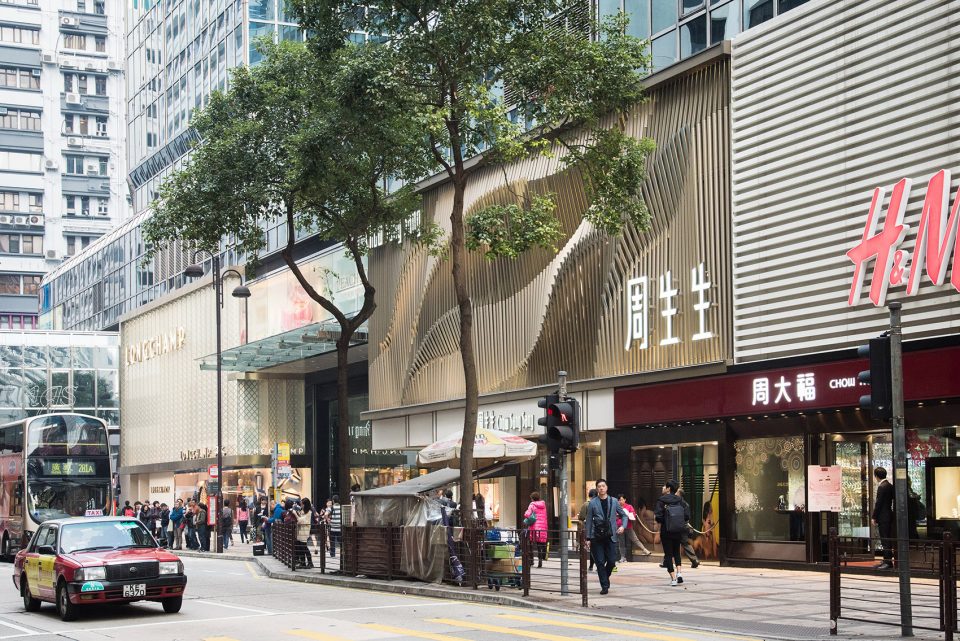 Chow Sang Sang Jewellery Shopfront by PLY Union 6