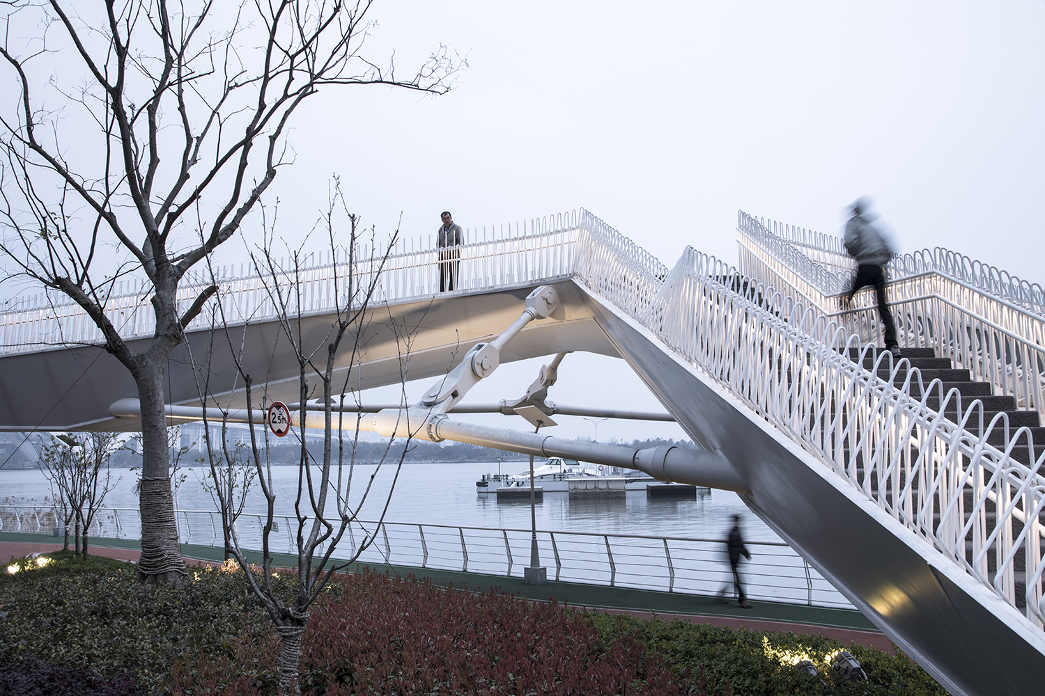 日晖港步行桥 / 大舍建筑