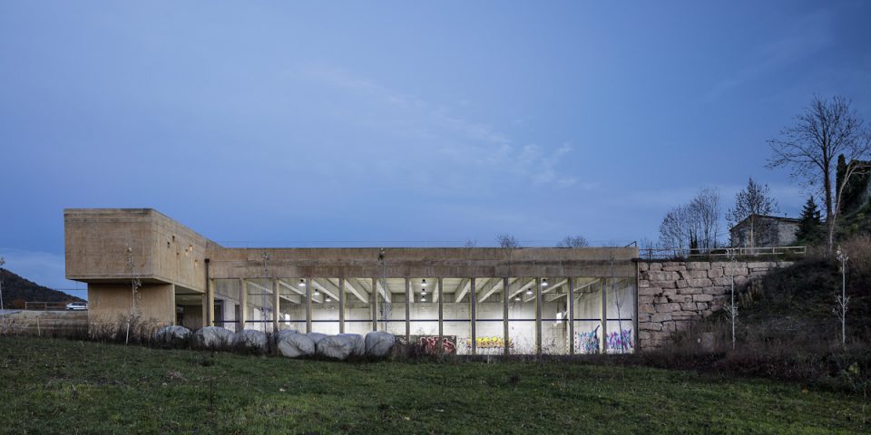 Les Llosses by Sau Taller dArquitectura AG 7606web