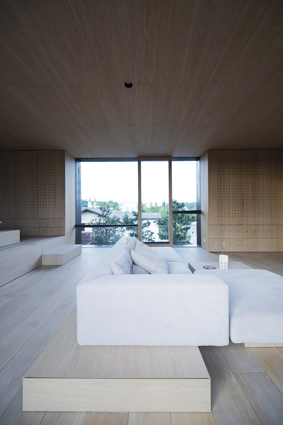 OFIS 3SHOEBOX HOUSE PHOTO TOMAZ GREGORIC 25 2