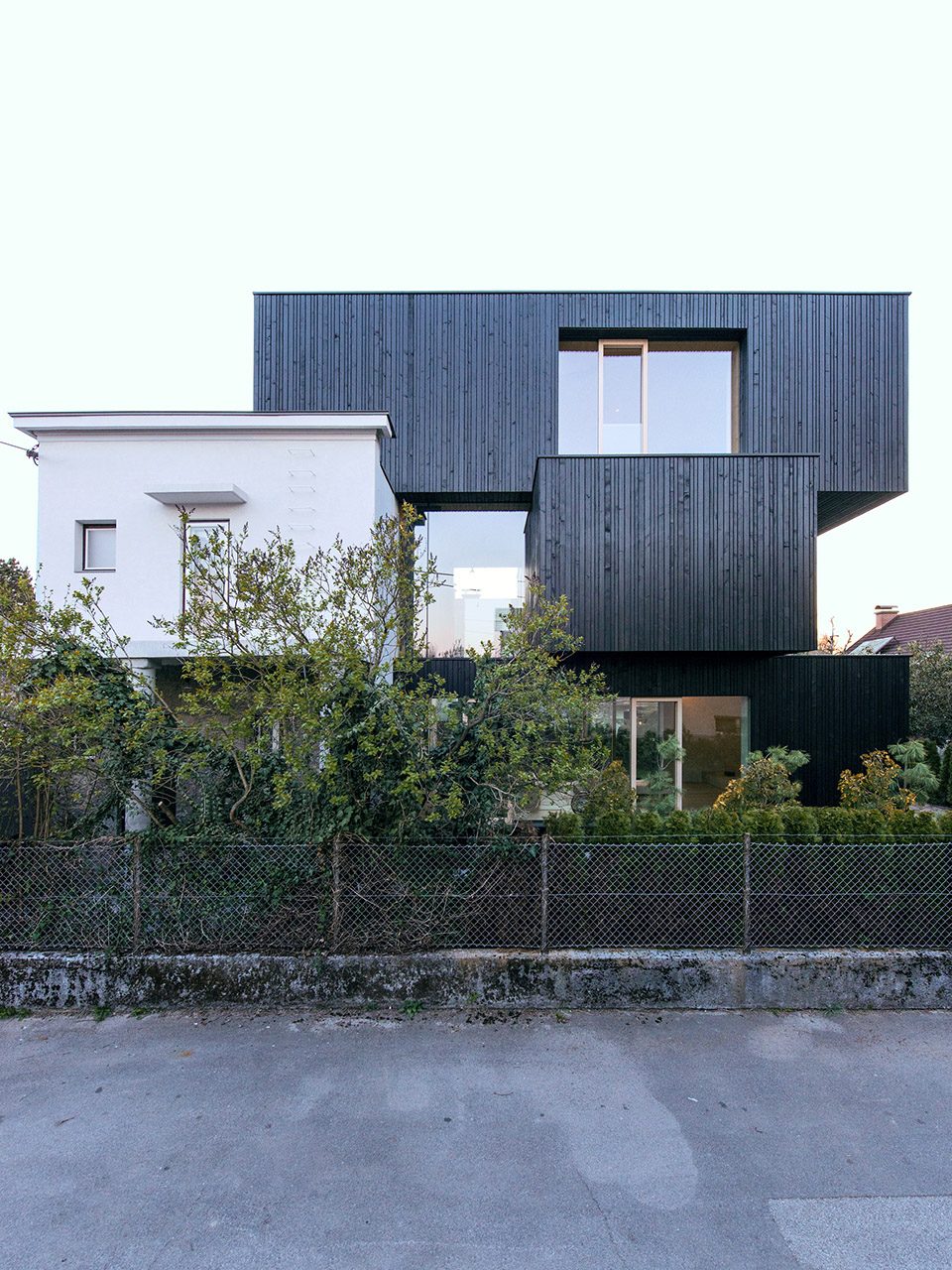 OFIS 3SHOEBOX HOUSE PHOTO TOMAZ GREGORIC 4 2
