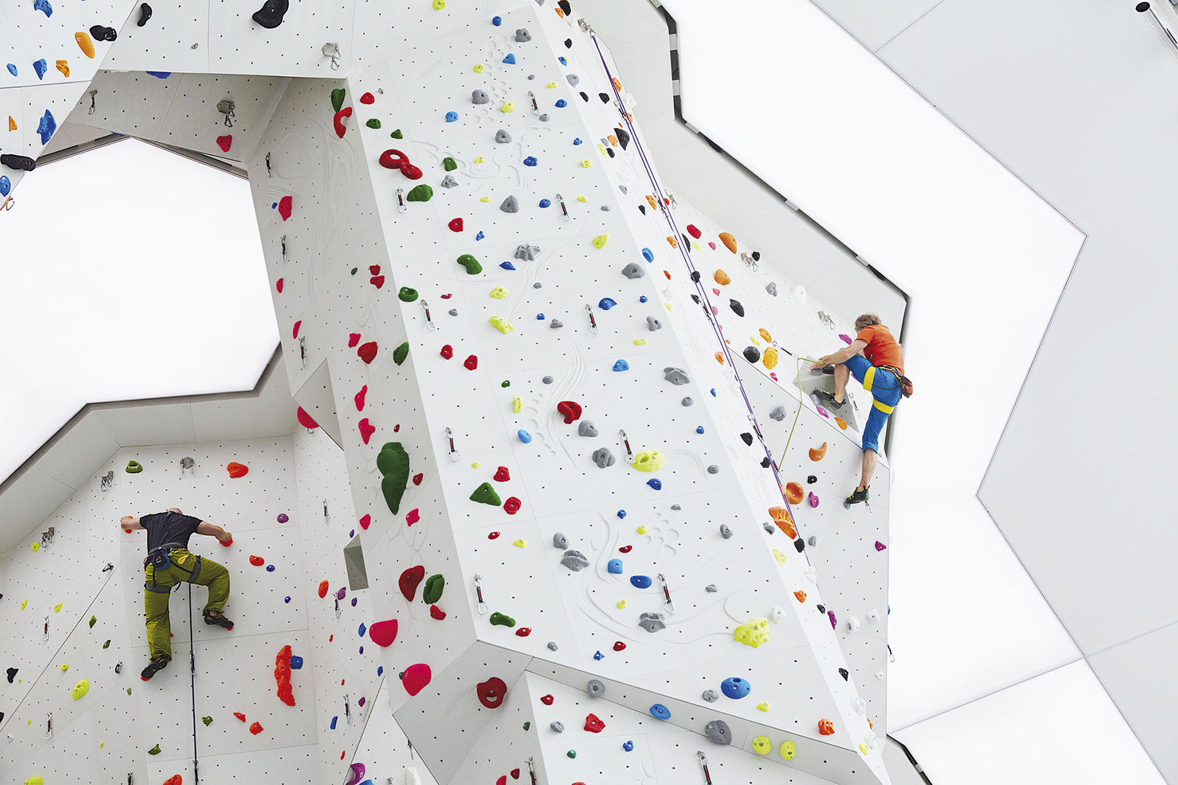 School Bouldering and Climbing Center in Brunico, Italy by stifter