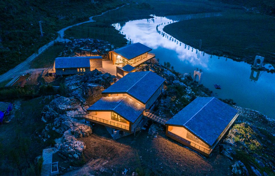 安龙国家山地户外运动示范公园游客服务中心，贵州笃山镇 / 三文建筑 / 何崴工作室
