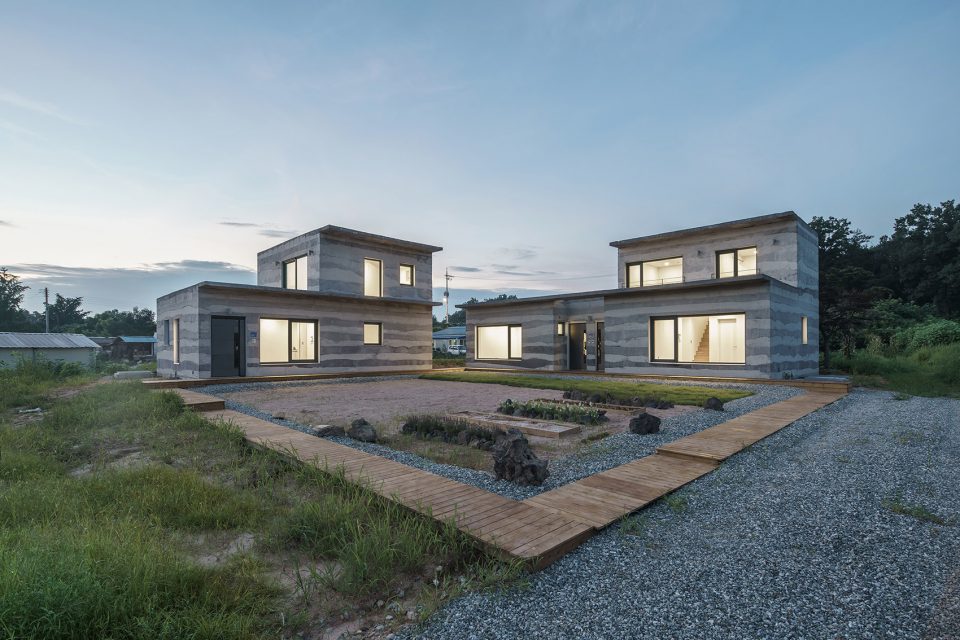 Stratum House by stpmj