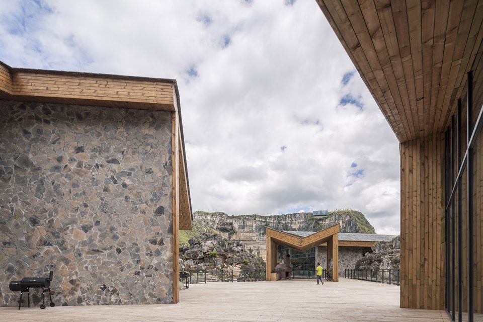 Tourist Center of Anlong Limestone Resort China by 3andwich DesignHe Wei Studio