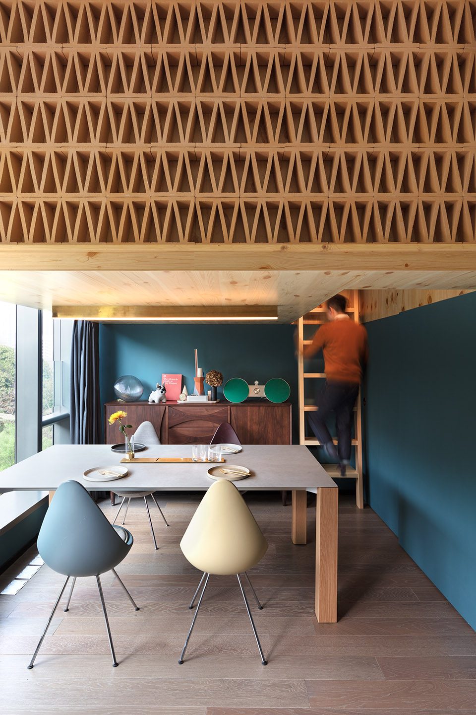 Mini Treehouse Residence by NCDA