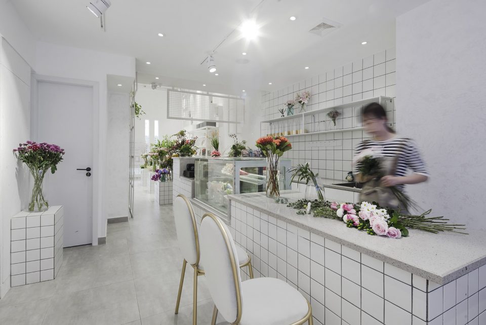 Warmer White by Dspace design