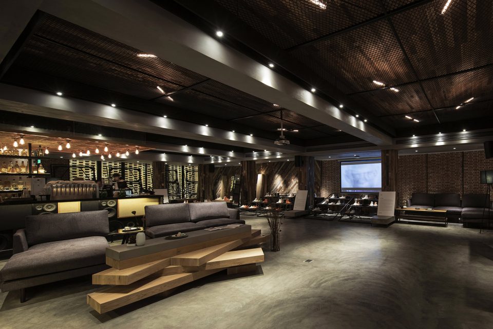 mrboth Flagship Concept Store By PRISM DESIGN