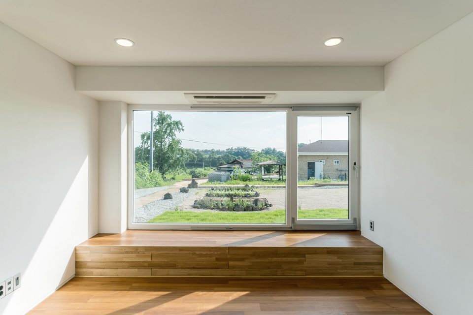 Stratum House by stpmj