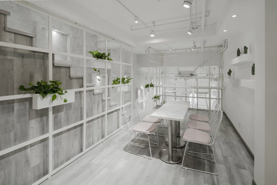 Warmer White by Dspace design