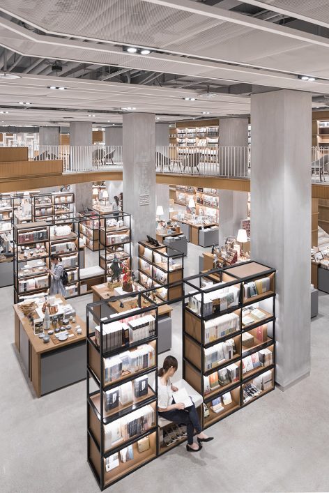 Alt Life Bookstore in Ningbo by Kokaistudios