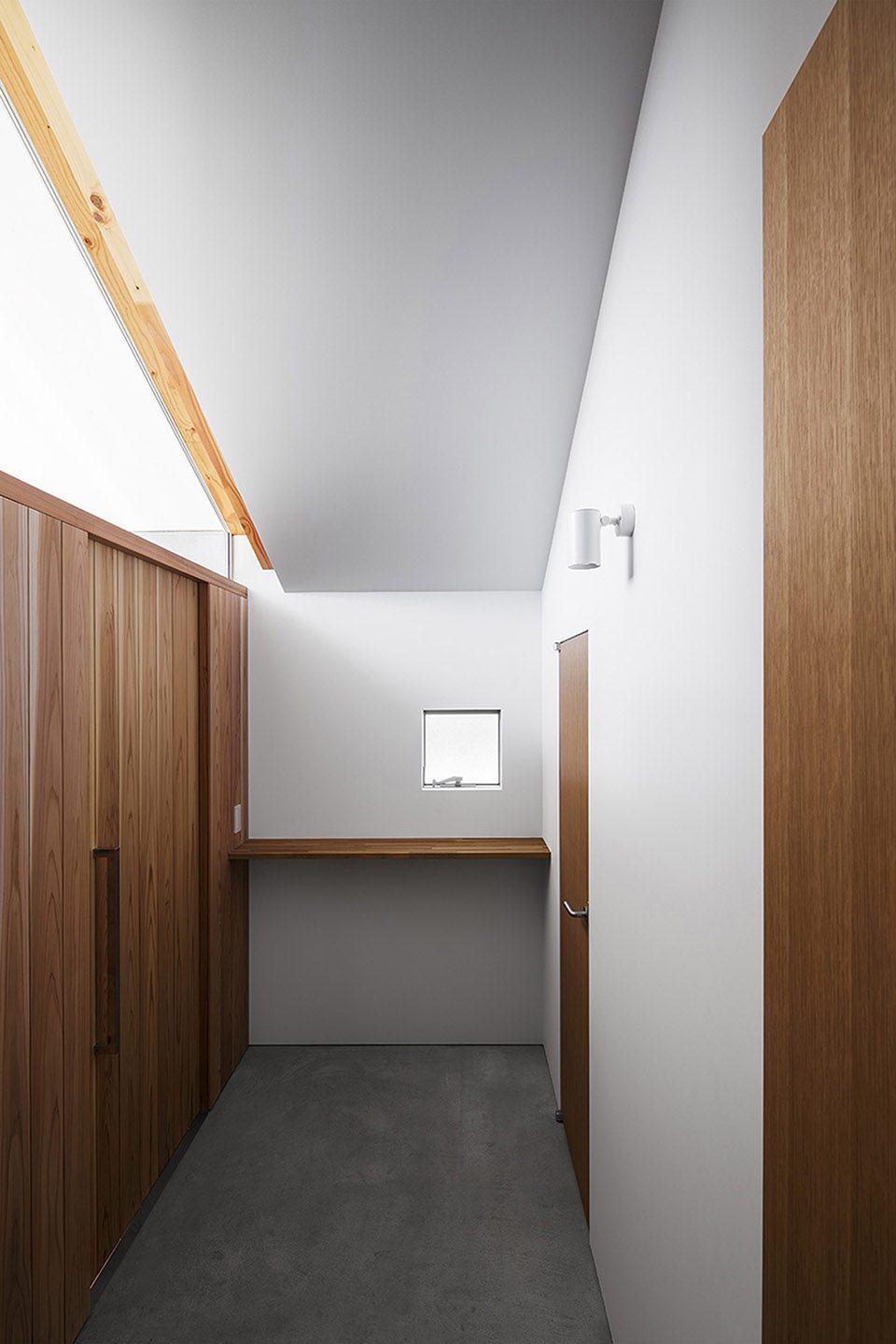 House in Ohue by Daisaku Hanamoto Architect Associates