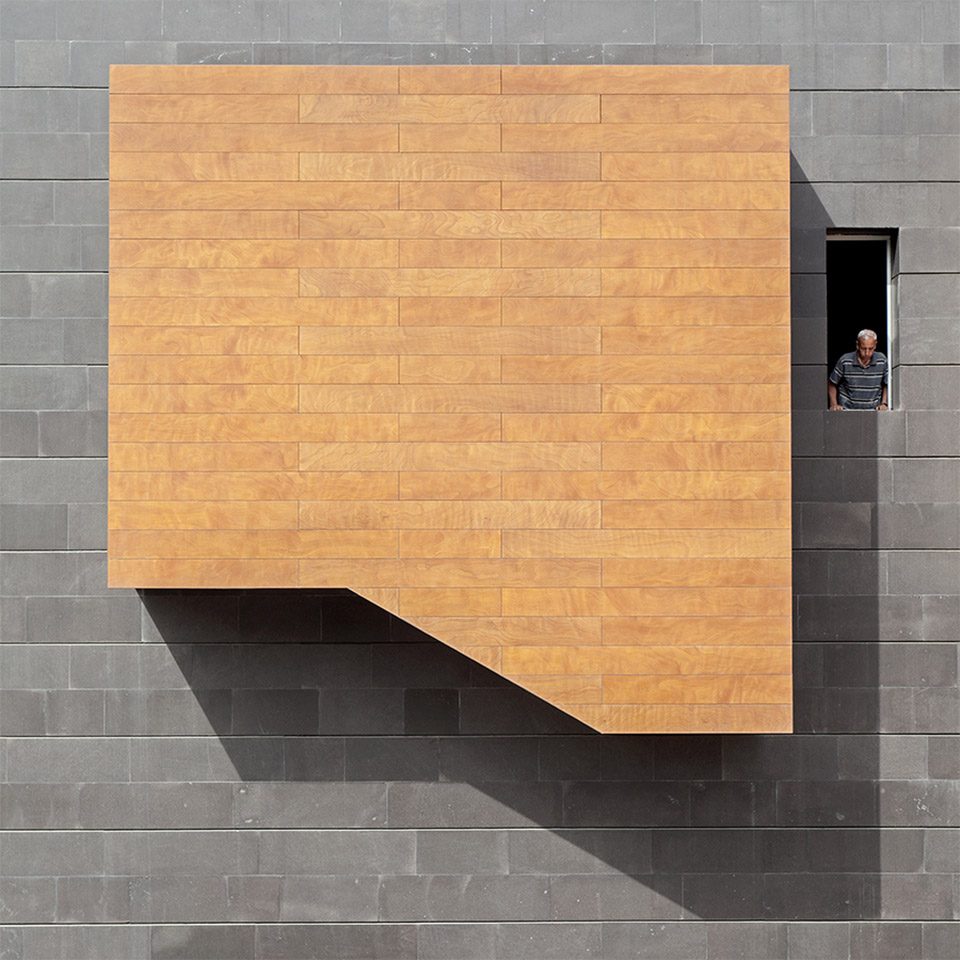 A Closer Look at the Ordinary By Serge Najjar