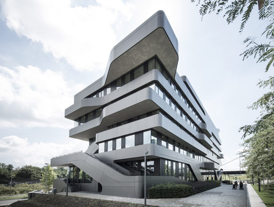 New building for the FOM Hochschule in Duesseldorf by J. MAYER H. und Partner Architekten