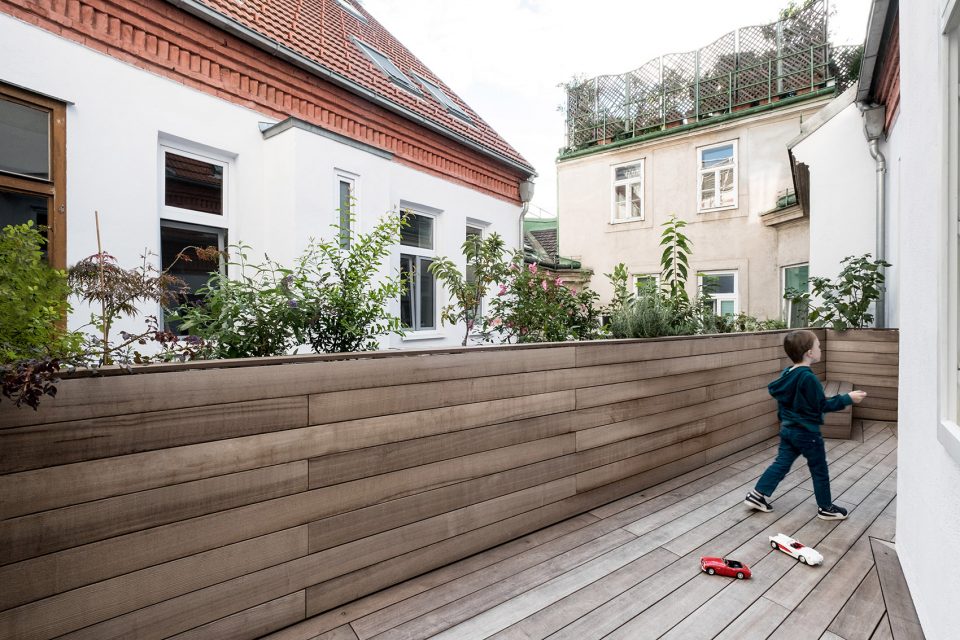 Skyscaper By X ARCHITEKTEN