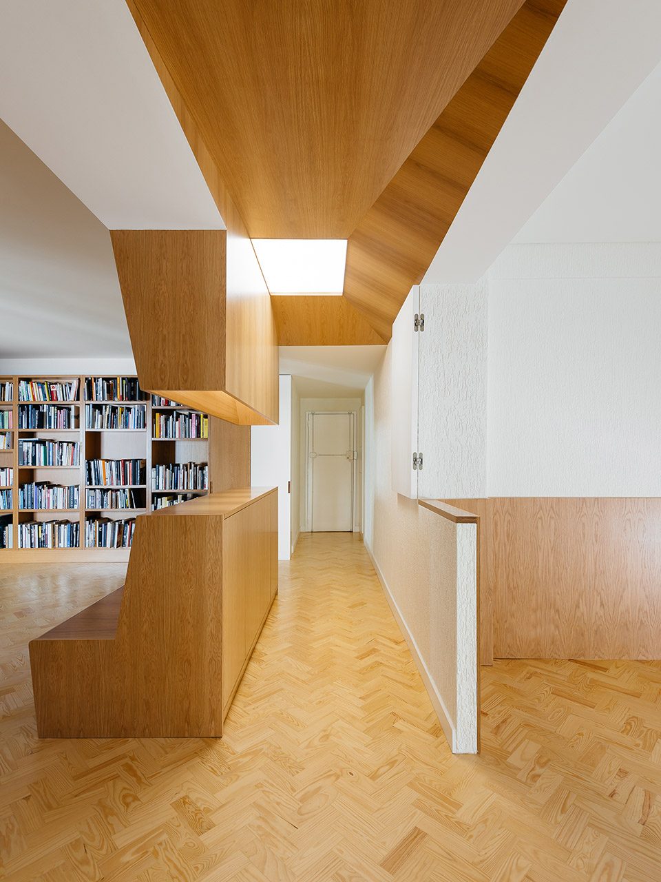 Luciano Cordeiro Apartment By Aurora Arquitectos studio