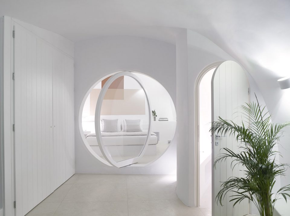 SUMMER HOUSE IN OIA By kapsimalis architects