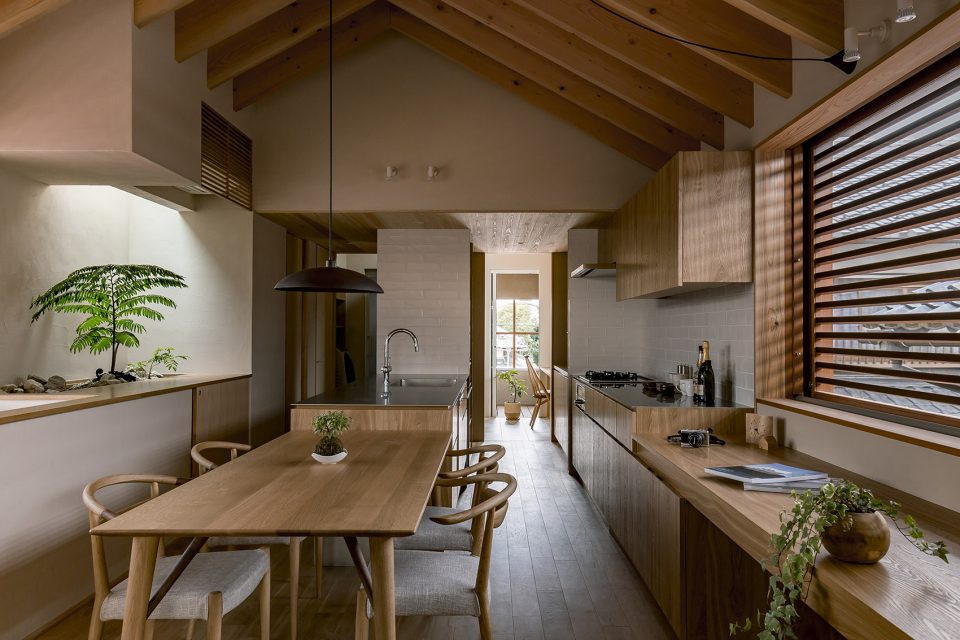 Shoei House by HEARTH ARCHITECTS