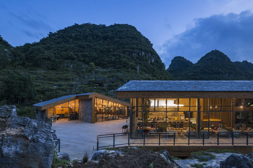 Tourist Center of Anlong Limestone Resort China by 3andwich DesignHe Wei Studio
