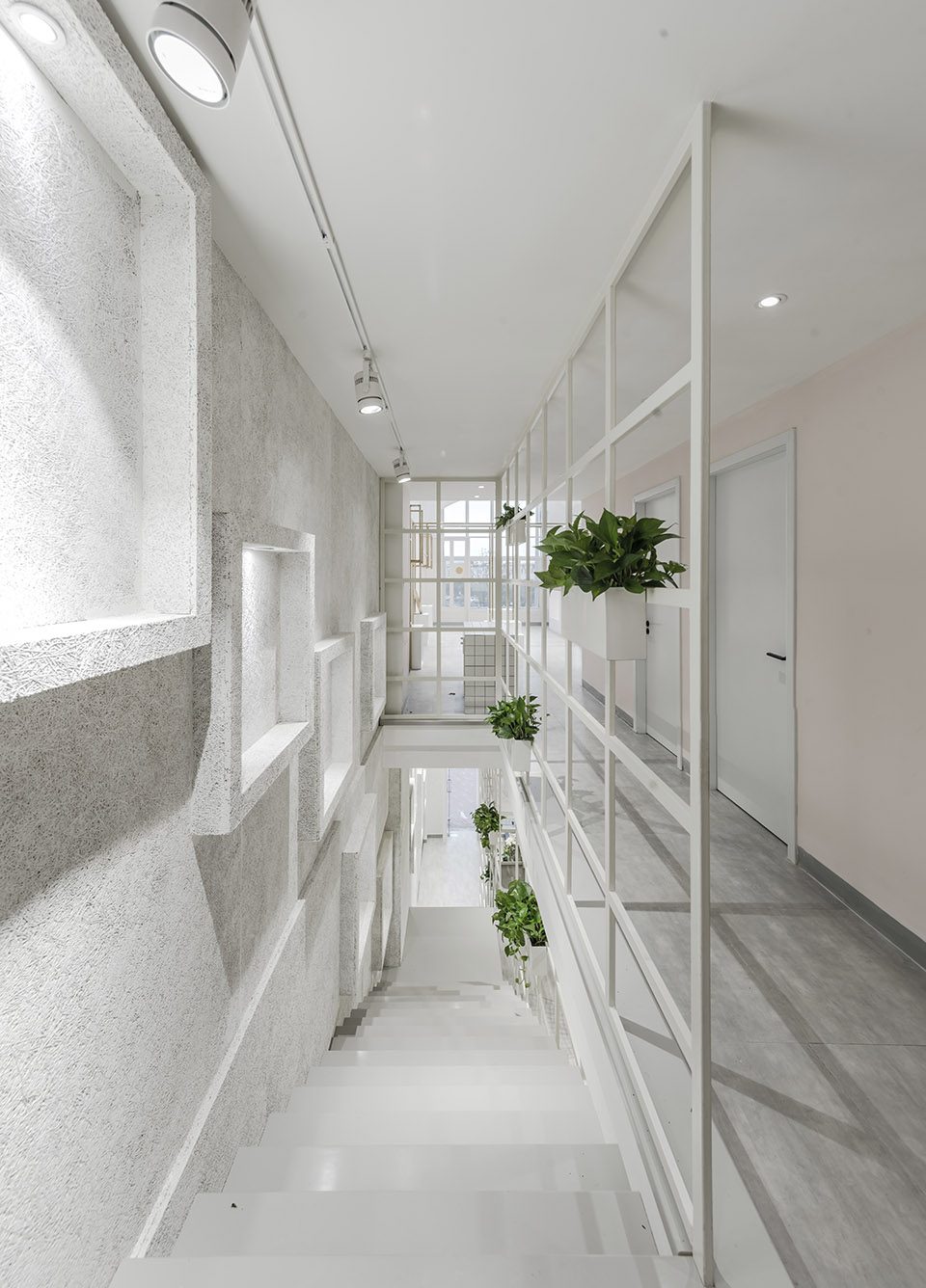 Warmer White by Dspace design