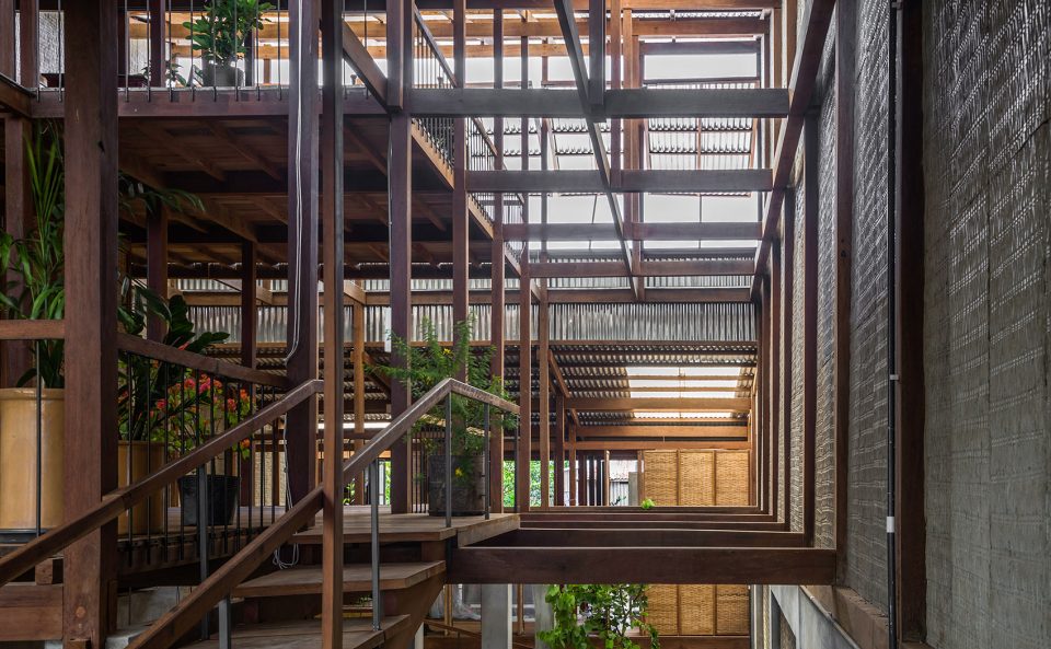 House in Chau Doc By NISHIZAWA ARCHITECTS