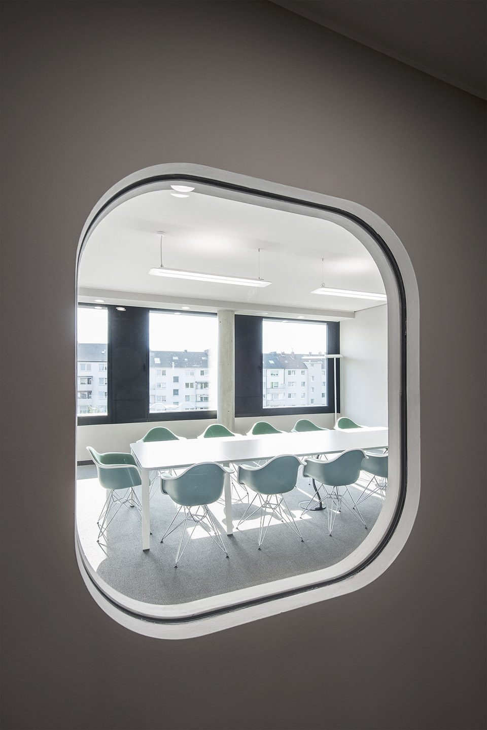 New building for the FOM Hochschule in Duesseldorf by J. MAYER H. und Partner Architekten