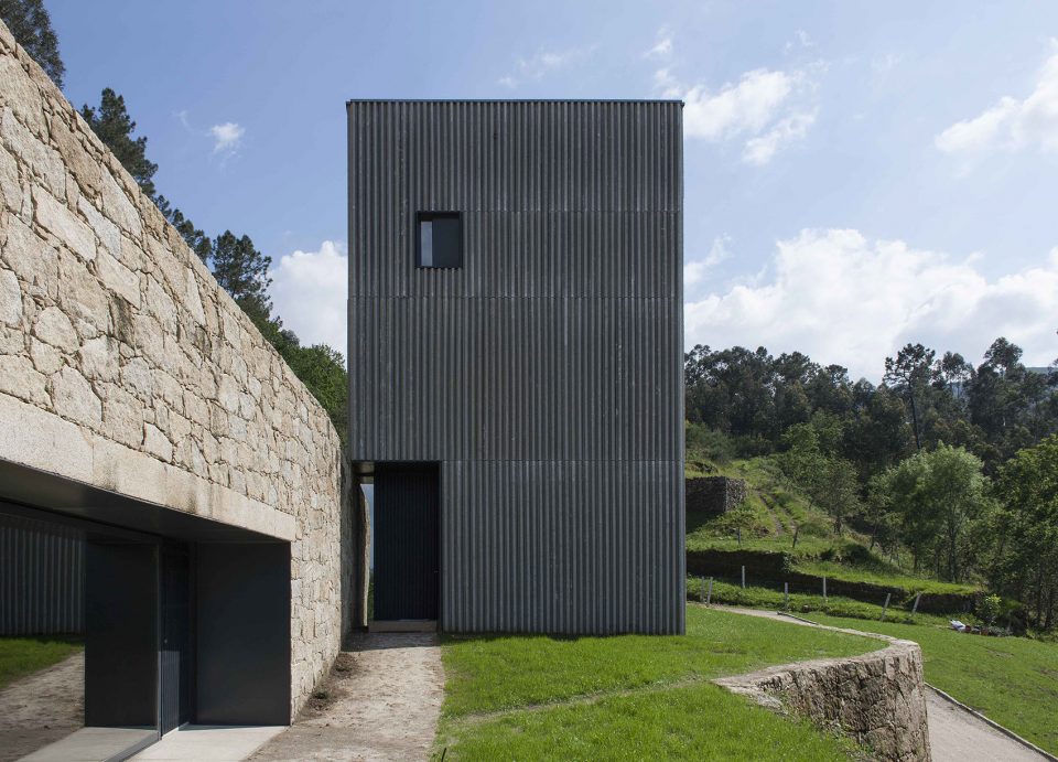 agroturismo em melgaco by correiaragazzi arquitectos