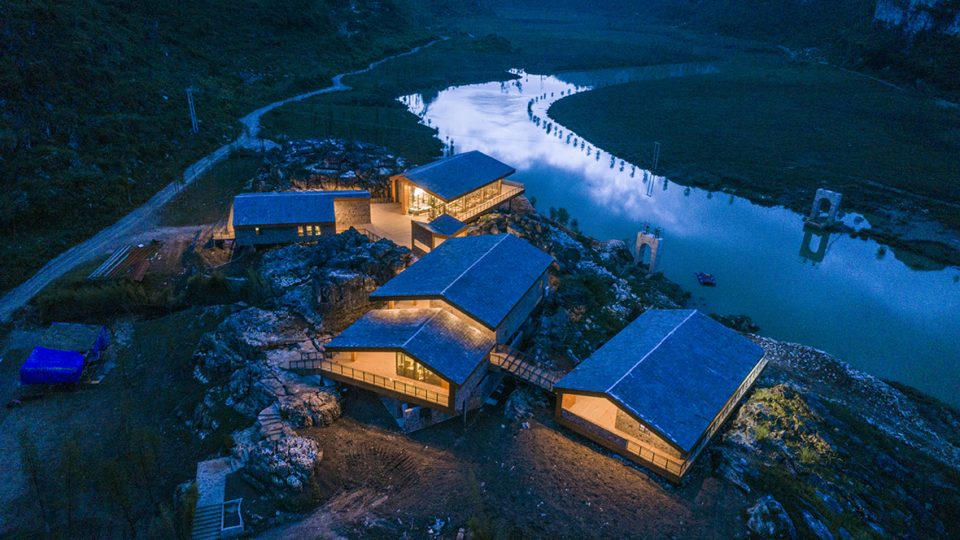 Tourist Center of Anlong Limestone Resort China by 3andwich DesignHe Wei Studio