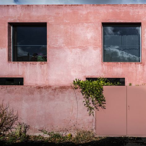 Red House By extrastudio