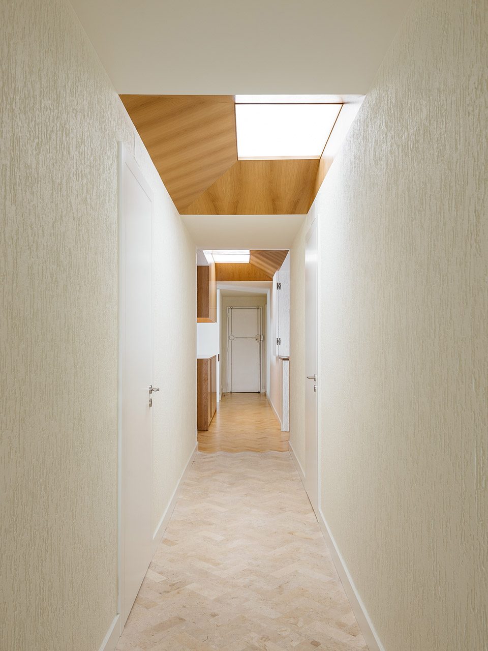 Luciano Cordeiro Apartment By Aurora Arquitectos studio