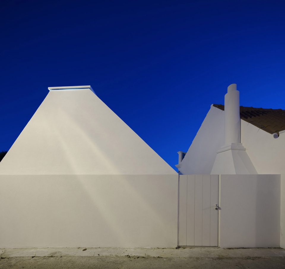 Sotheby’s by CORREIA RAGAZZI ARQUITECT 1