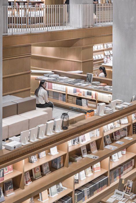 Alt Life Bookstore in Ningbo by Kokaistudios