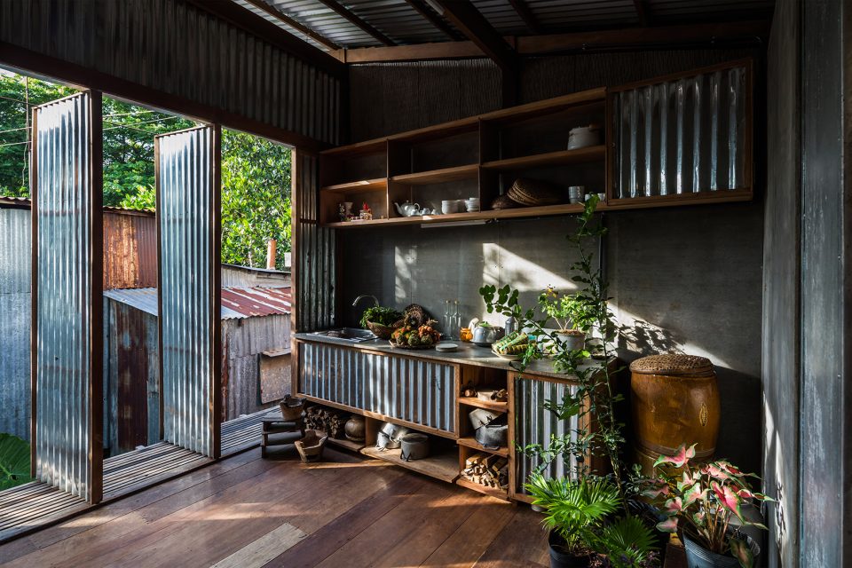 House in Chau Doc By NISHIZAWA ARCHITECTS