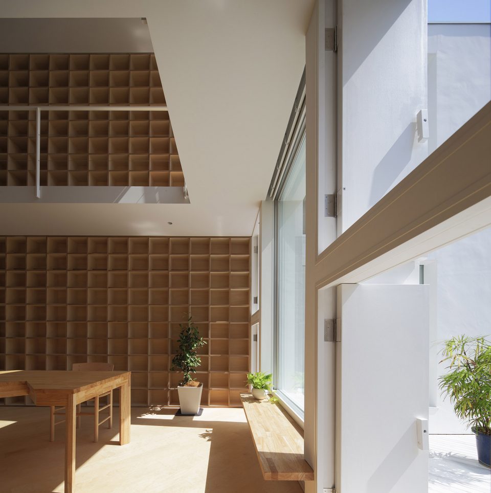 House with 30000 Books By Takuro Yamamoto Architects 960x964 1