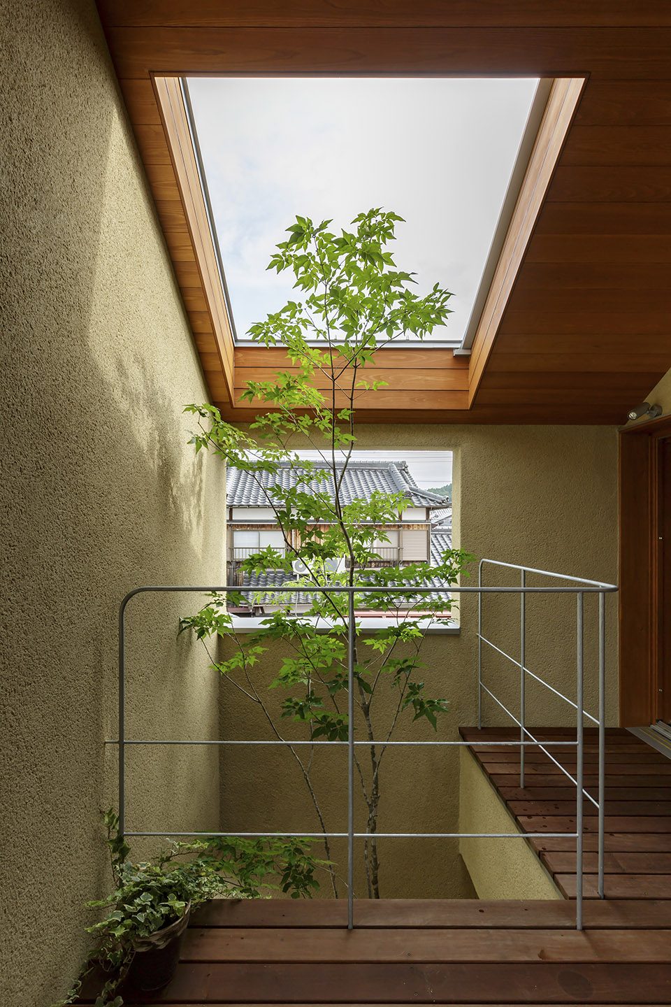 Shoei House by HEARTH ARCHITECTS