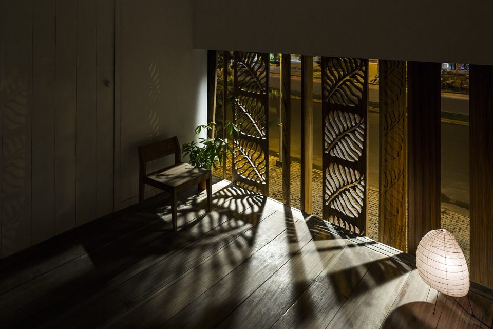 Thong House by NISHIZAWA ARCHITECTS