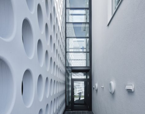 Neubau einer Fertigungs und Lagerhalle By X ARCHITEKTEN