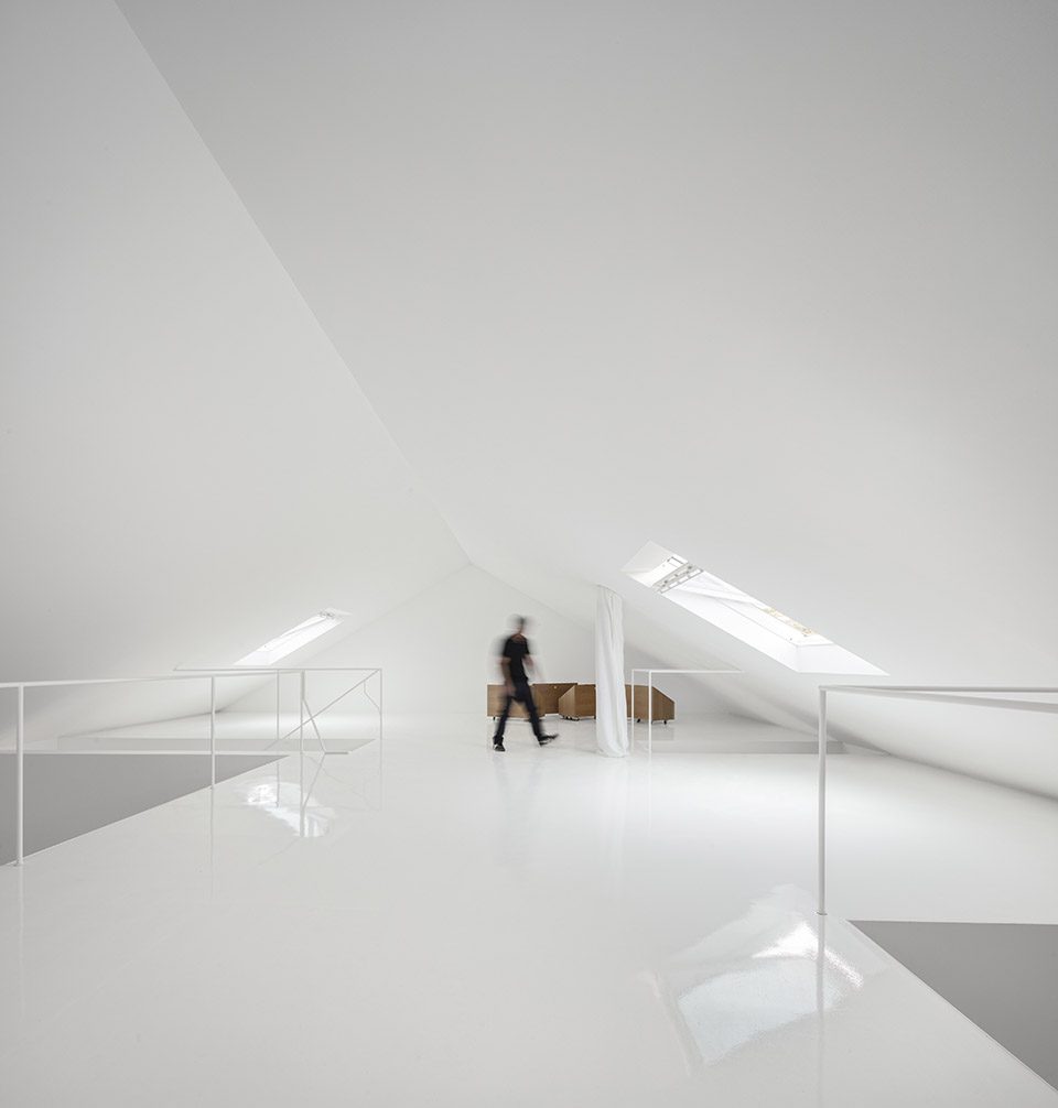 Red House By extrastudio