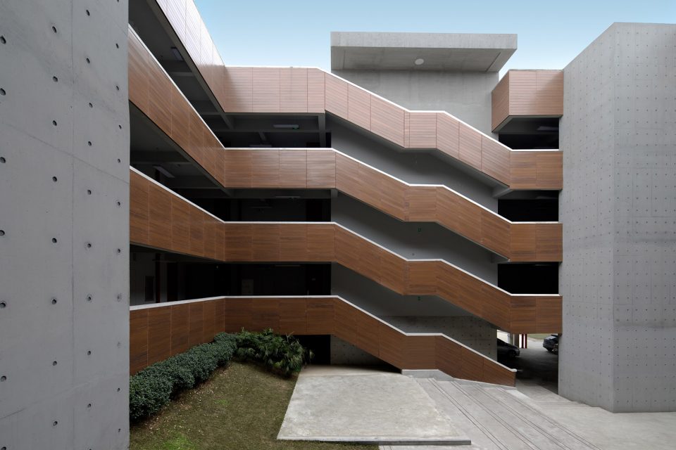 CAST Project By TANGHUA ARCHITECTASSOCIATES Xinjiang Academy of Building Research Co. Ltd.